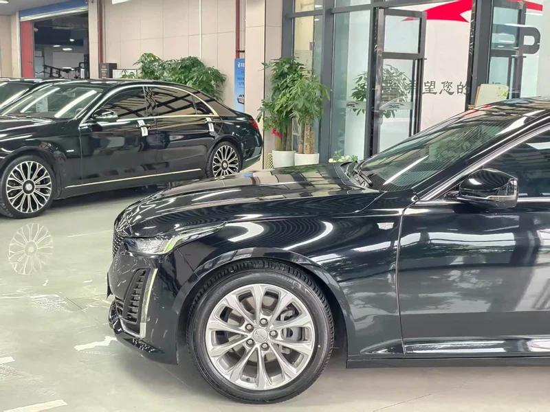 Cadillac CT5 — фото 14