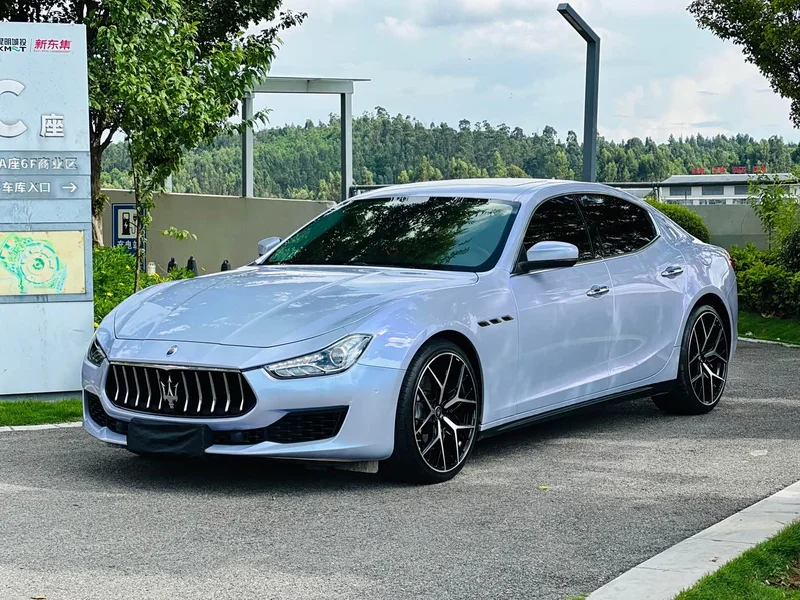 Maserati Ghibli — фото 1