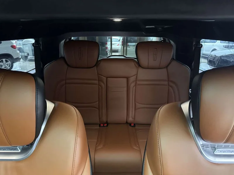 Lincoln Navigator — фото 9