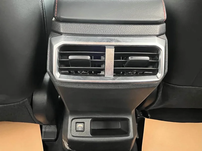 Kia Sportage — фото 14