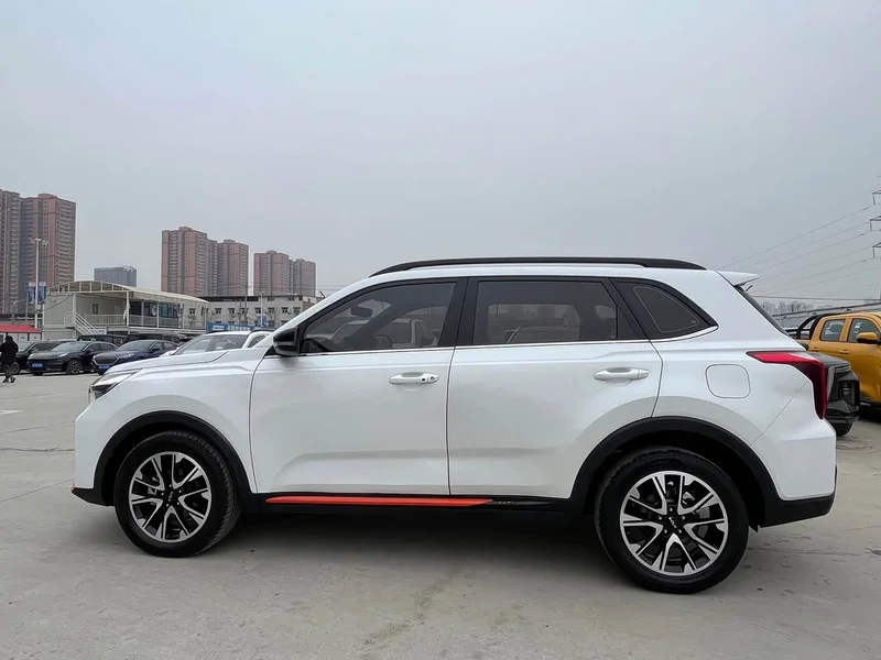 Kia Sportage — фото 16