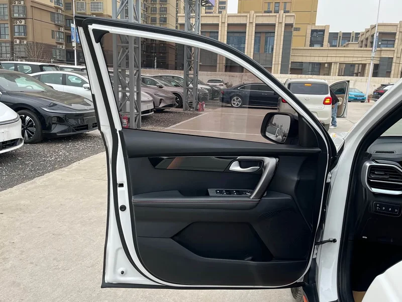 Kia Sportage — фото 17