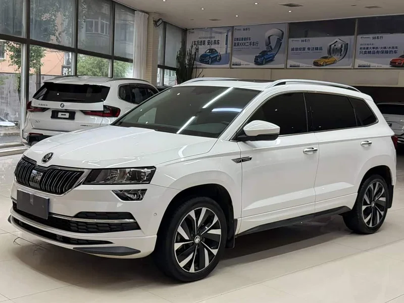 Skoda Karoq — фото 1