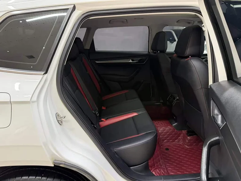 Skoda Karoq — фото 13