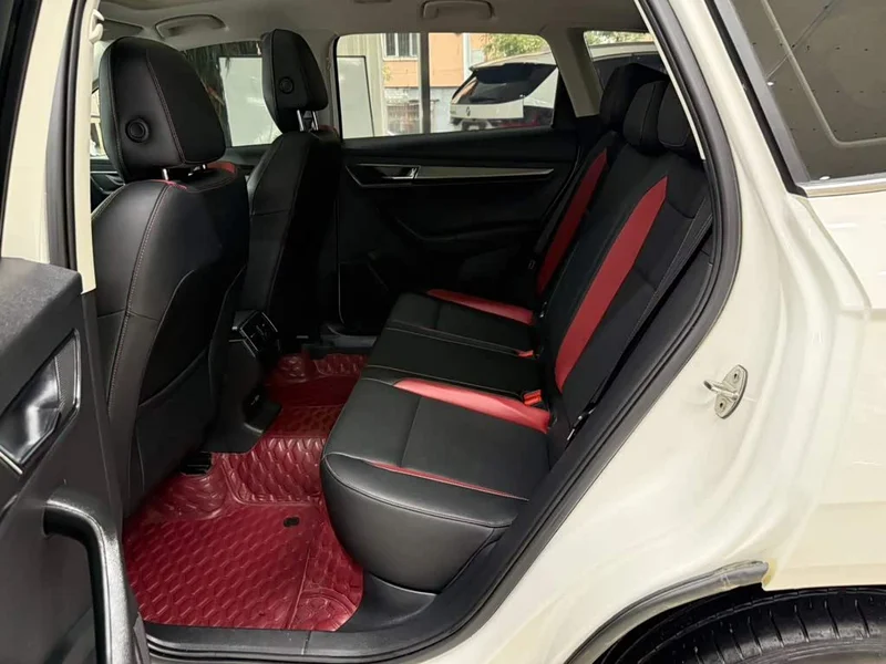 Skoda Karoq — фото 14