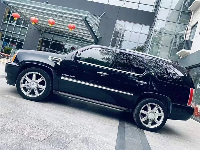 Cadillac Escalade — фото 5