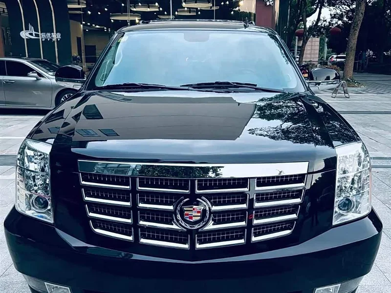 Cadillac Escalade — фото 6