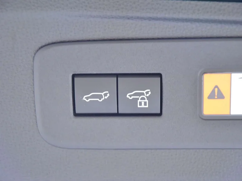 Toyota Prado — фото 14
