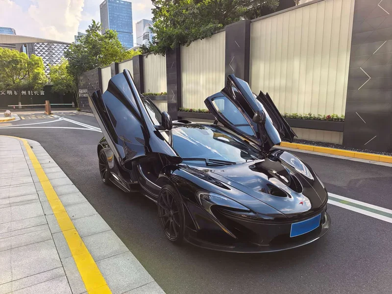 McLaren P1