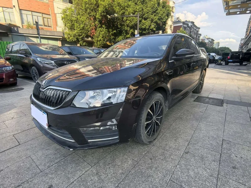 Volkswagen Octavia — фото 1