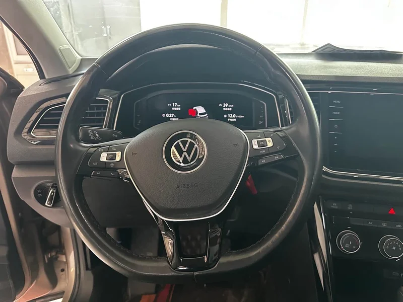 Volkswagen T-ROC Tange — фото 14
