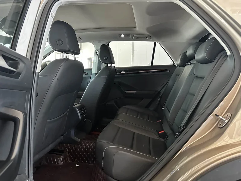 Volkswagen T-ROC Tange — фото 16