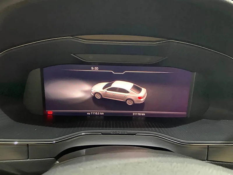 Skoda Superb — фото 19