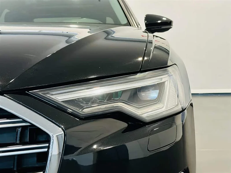 Audi A6L — фото 14