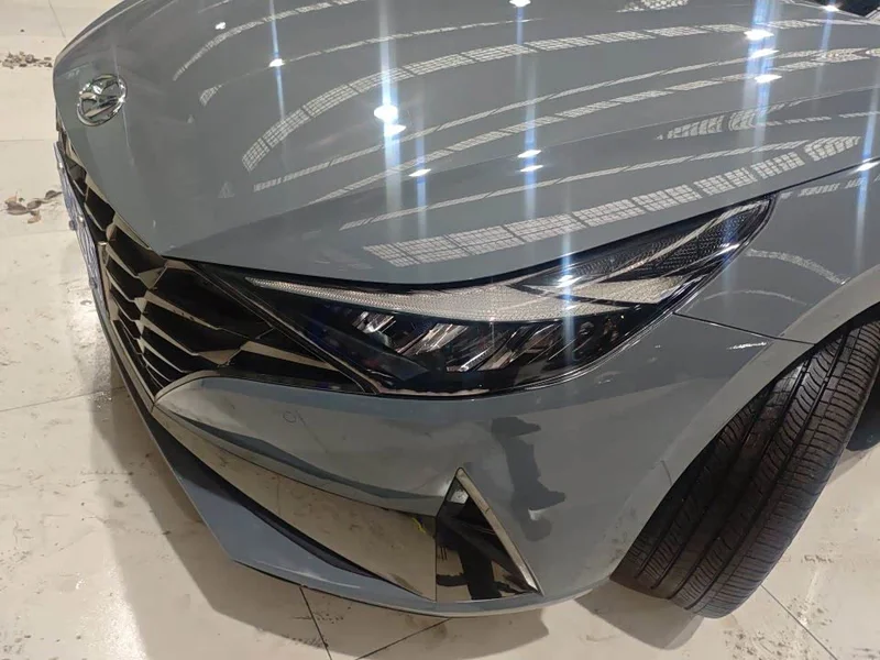 Hyundai Elantra — фото 13