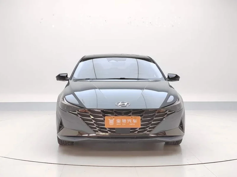 Hyundai Elantra — фото 4