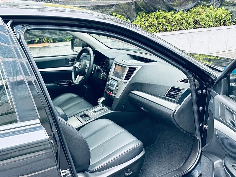 Subaru Legacy — фото 7
