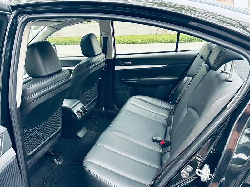 Subaru Legacy — фото 9