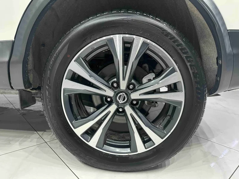 Nissan Qashqai — фото 20