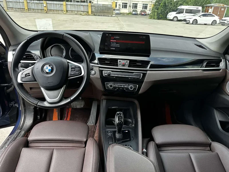 BMW X1 — фото 11