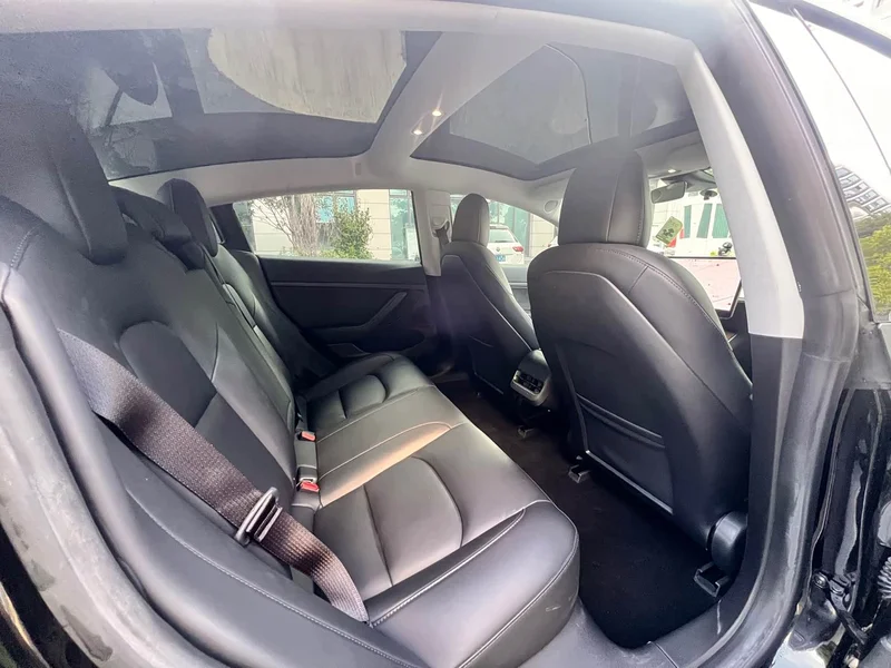 Tesla Model 3 — фото 10