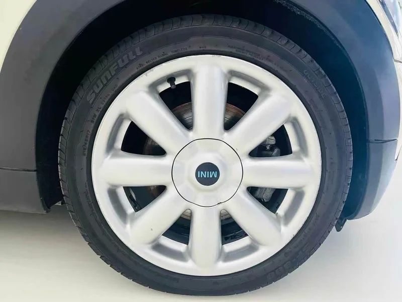 MINI CLUBMAN — фото 16