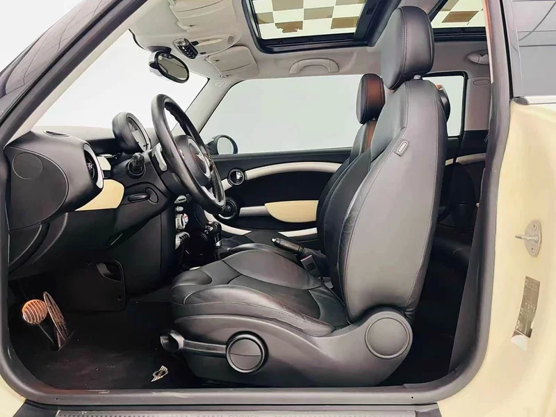 MINI CLUBMAN — фото 7