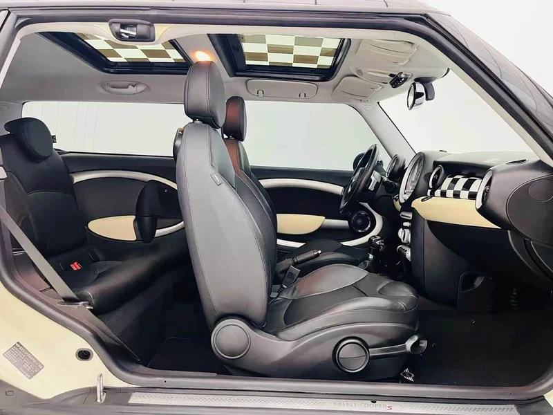 MINI CLUBMAN — фото 9