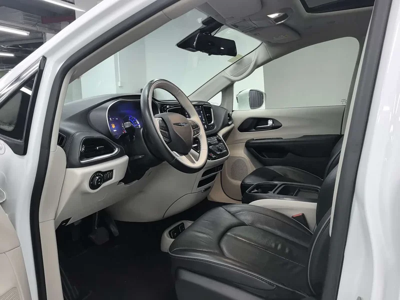 Jeep Grand Voyager PHEV (Imported) — фото 4