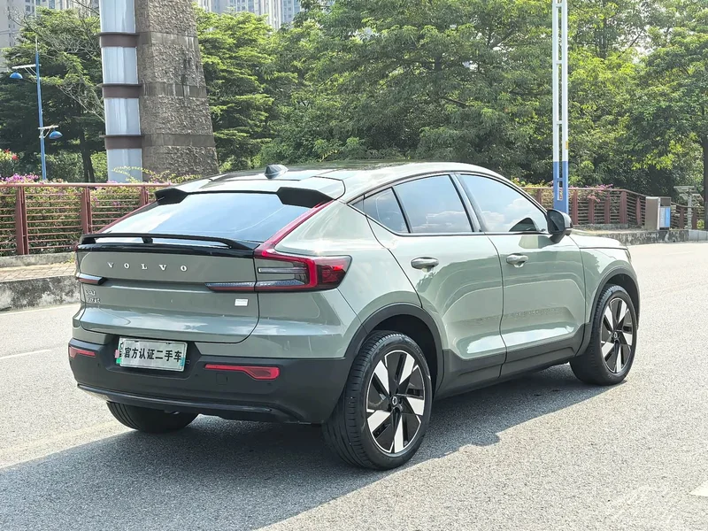 Volvo C40 — фото 19