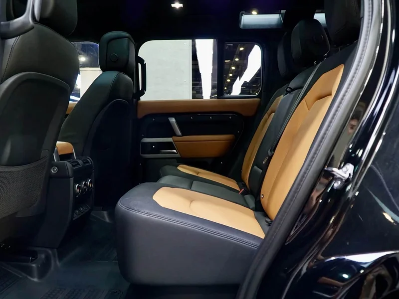 Land Rover Defender — фото 13