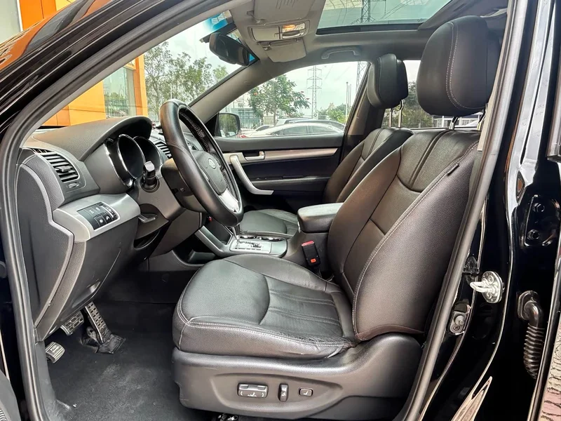 Kia Sorento — фото 10