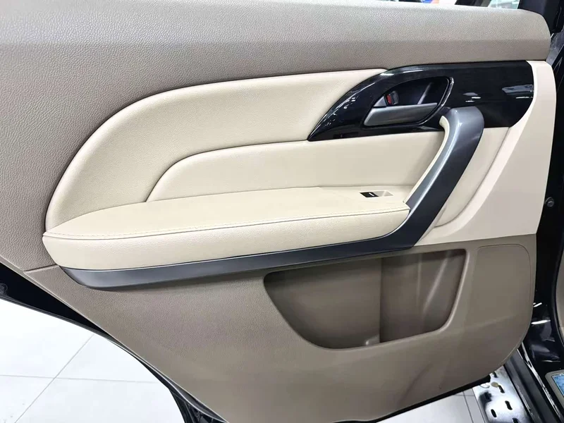 Acura MDX — фото 11