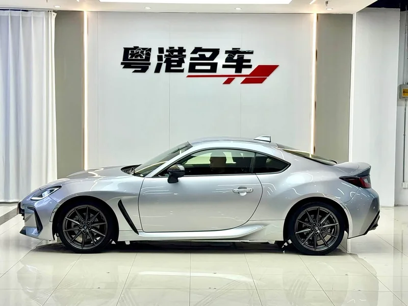 Subaru BRZ — фото 2