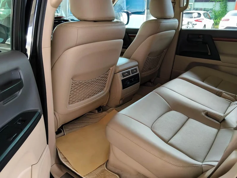 Toyota Land Cruiser (Imported) — фото 13