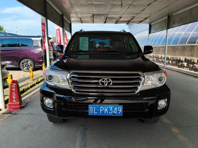 Toyota Land Cruiser (Imported) — фото 4
