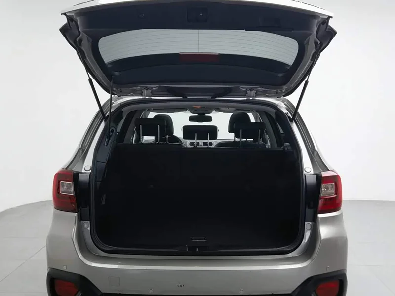 Subaru Outback — фото 16