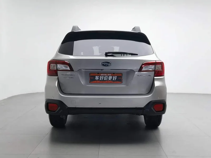 Subaru Outback — фото 4