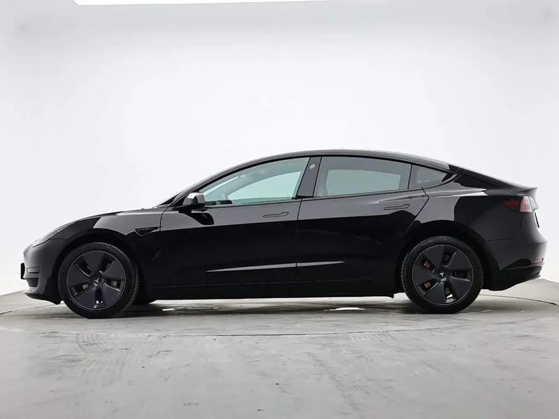 Tesla Model 3 — фото 6