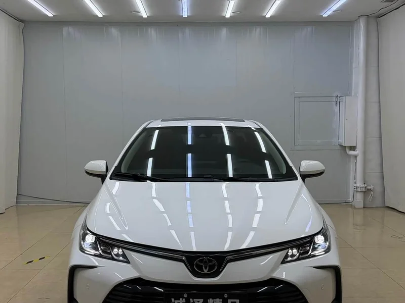Toyota Corolla — фото 2