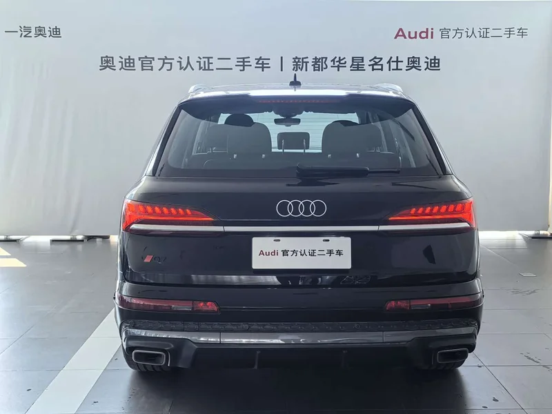 Audi Q7 — фото 6