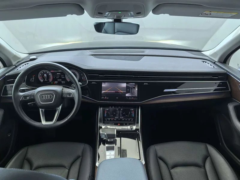 Audi Q7 — фото 10