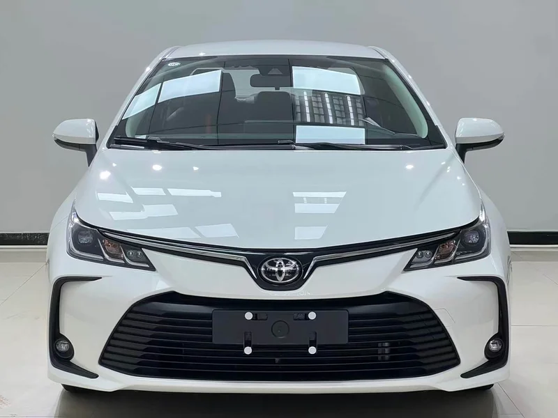 Toyota Corolla — фото 2