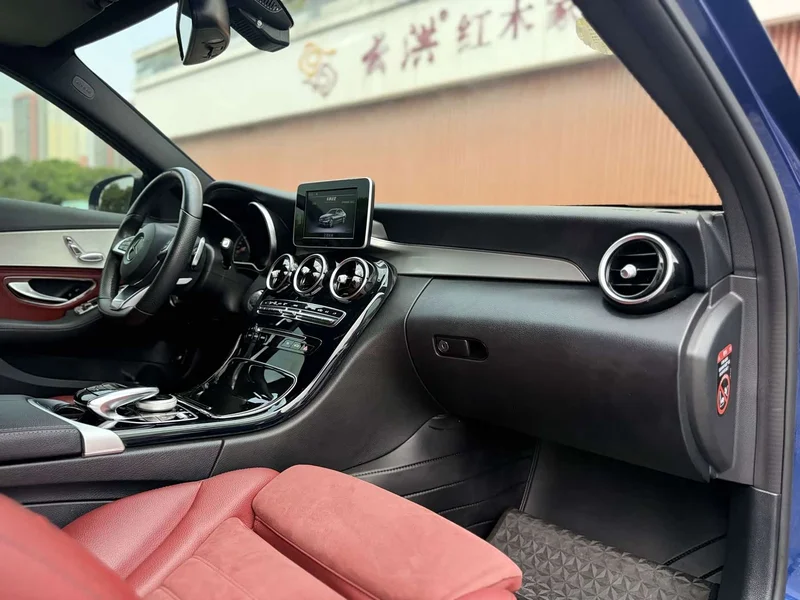Mercedes-Benz C-Class — фото 17