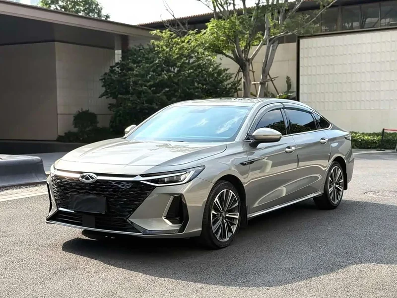 Chery Arrizo 8