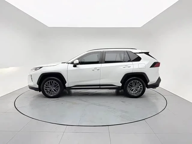 Toyota Wildlander — фото 13