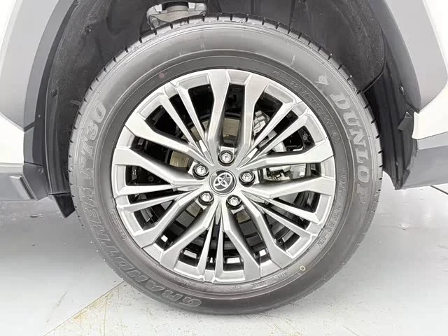 Toyota Wildlander — фото 15