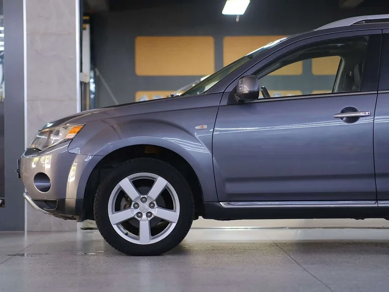 Mitsubishi Outlander — фото 17