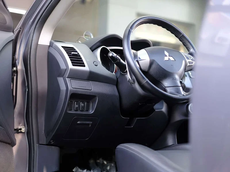 Mitsubishi Outlander — фото 28