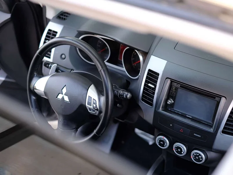 Mitsubishi Outlander — фото 46